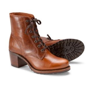 Frye Sabrina 6G cognac lace-up boots